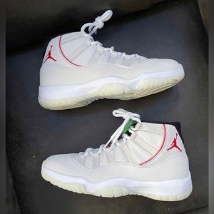 Platinum OG Tints Retro Jordans size 9.5